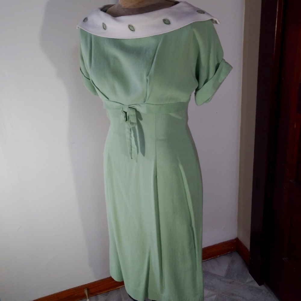 Vintage short sleeve dress